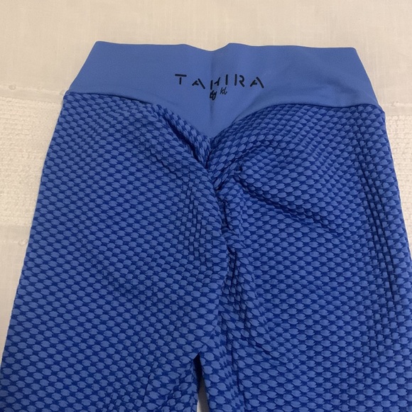 Textured workout pants - size small - never worn! - Picture 4 of 4